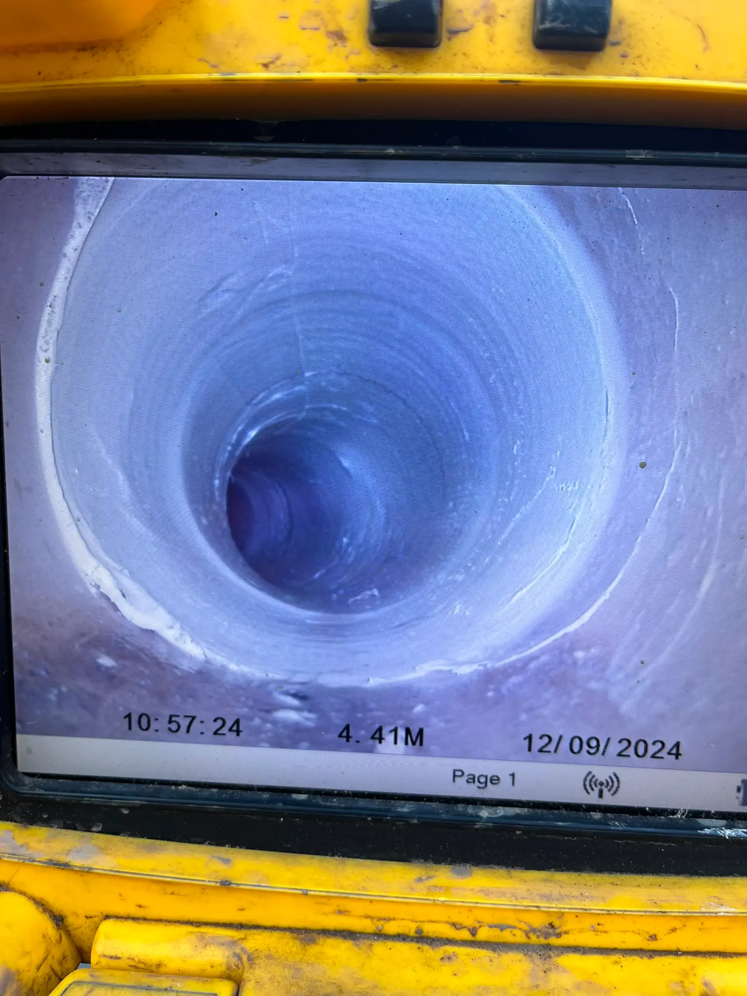 CCTV drain survey monitor showing the inside of a clean drainage pipe during a professional inspection by CB Drainage in Clackmannanshire