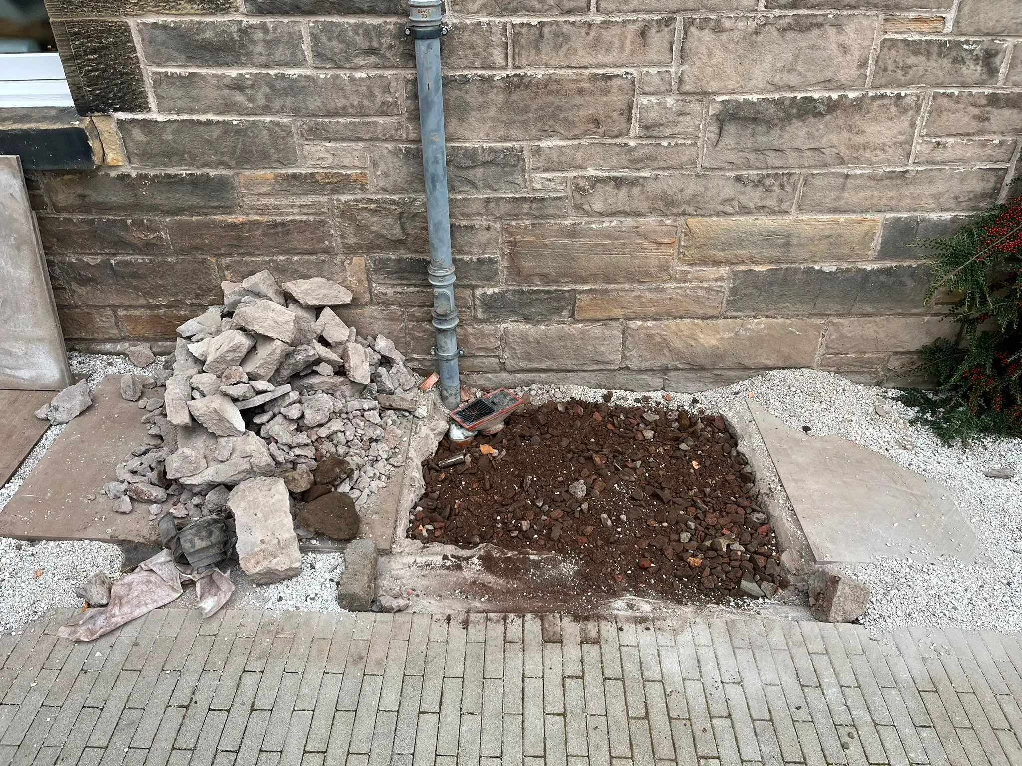 Drainage excavation and groundworks for a drain pipe replacement in Alloa by CB Drainage
