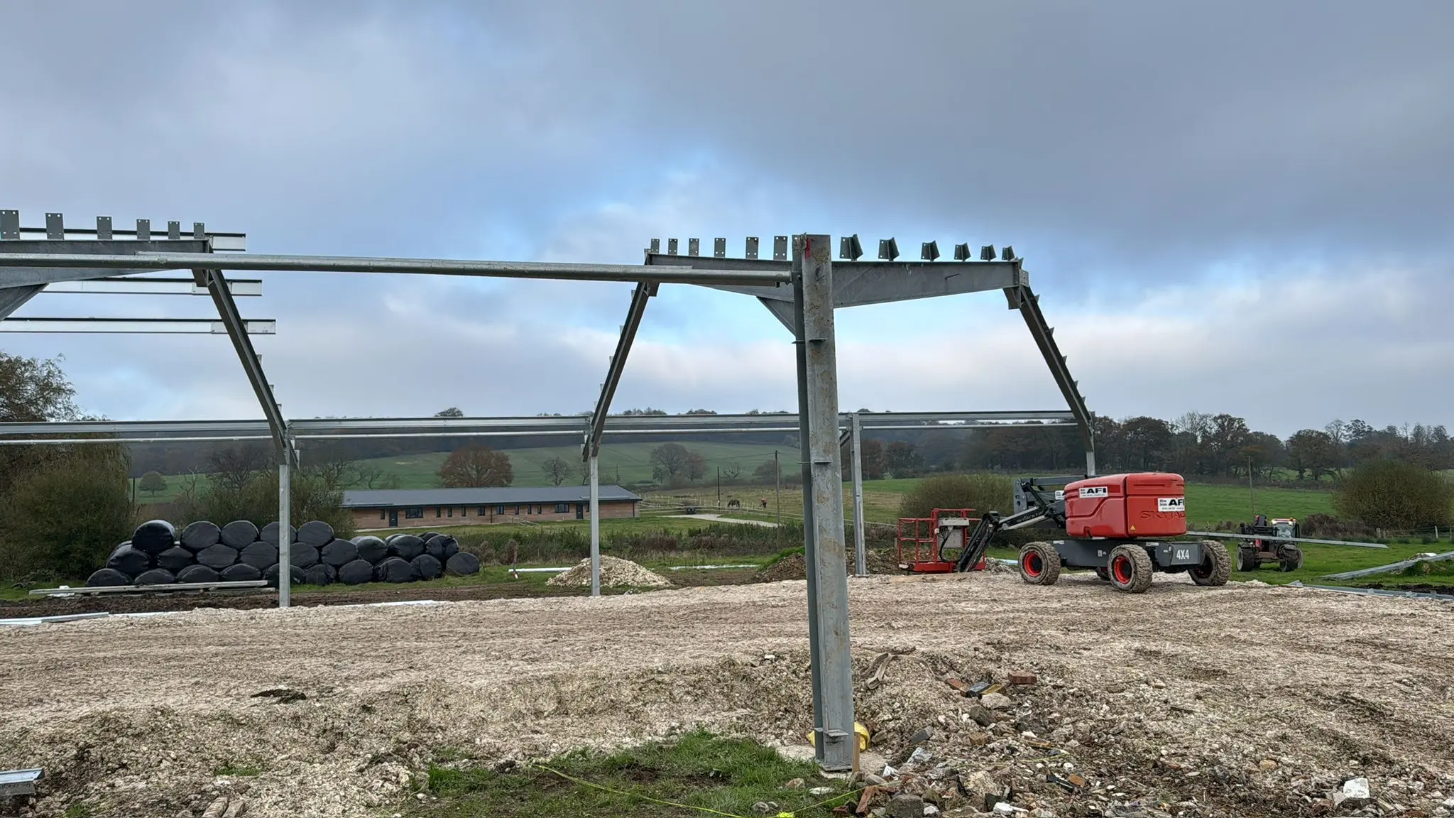 Steel frame erection process for a new agricultural shed or farm building by ER3 Group LTD