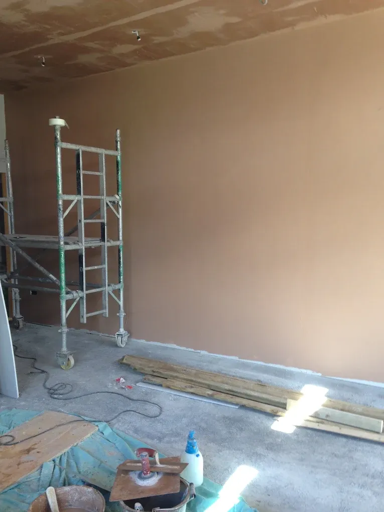 Plaster Skimming by Gordon Gardiner Slater & Plasterer