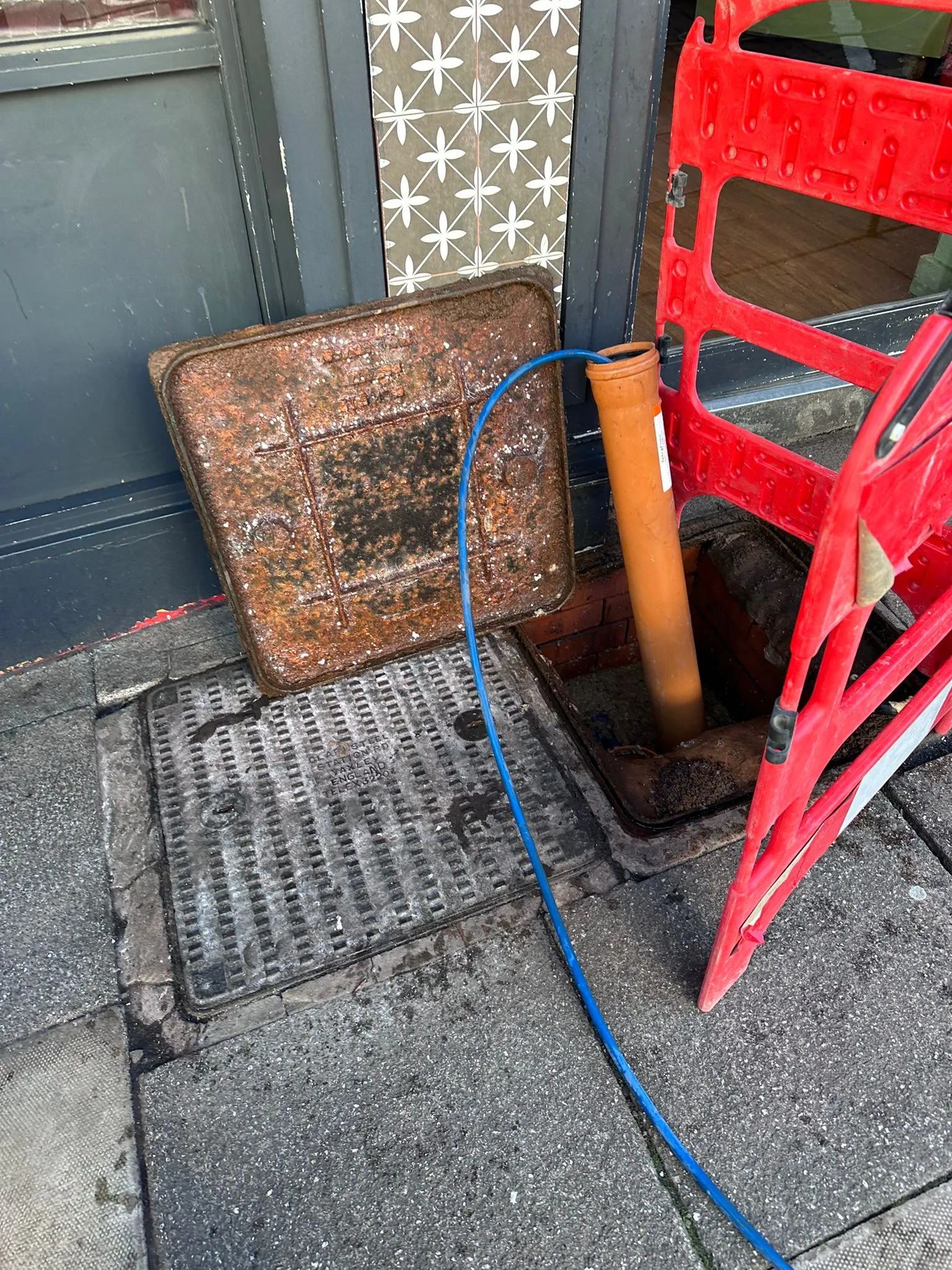 Blocked Drains by I Dig Drains and Water Mains