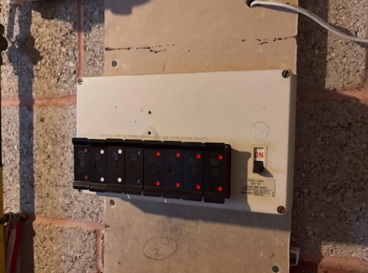 Outdated Wylex rewireable fuse box requiring consumer unit replacement and upgrade