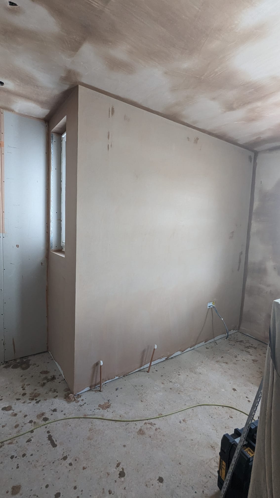 Fresh internal plastering and skimming work by Portslade Plastering in a Southwick home.