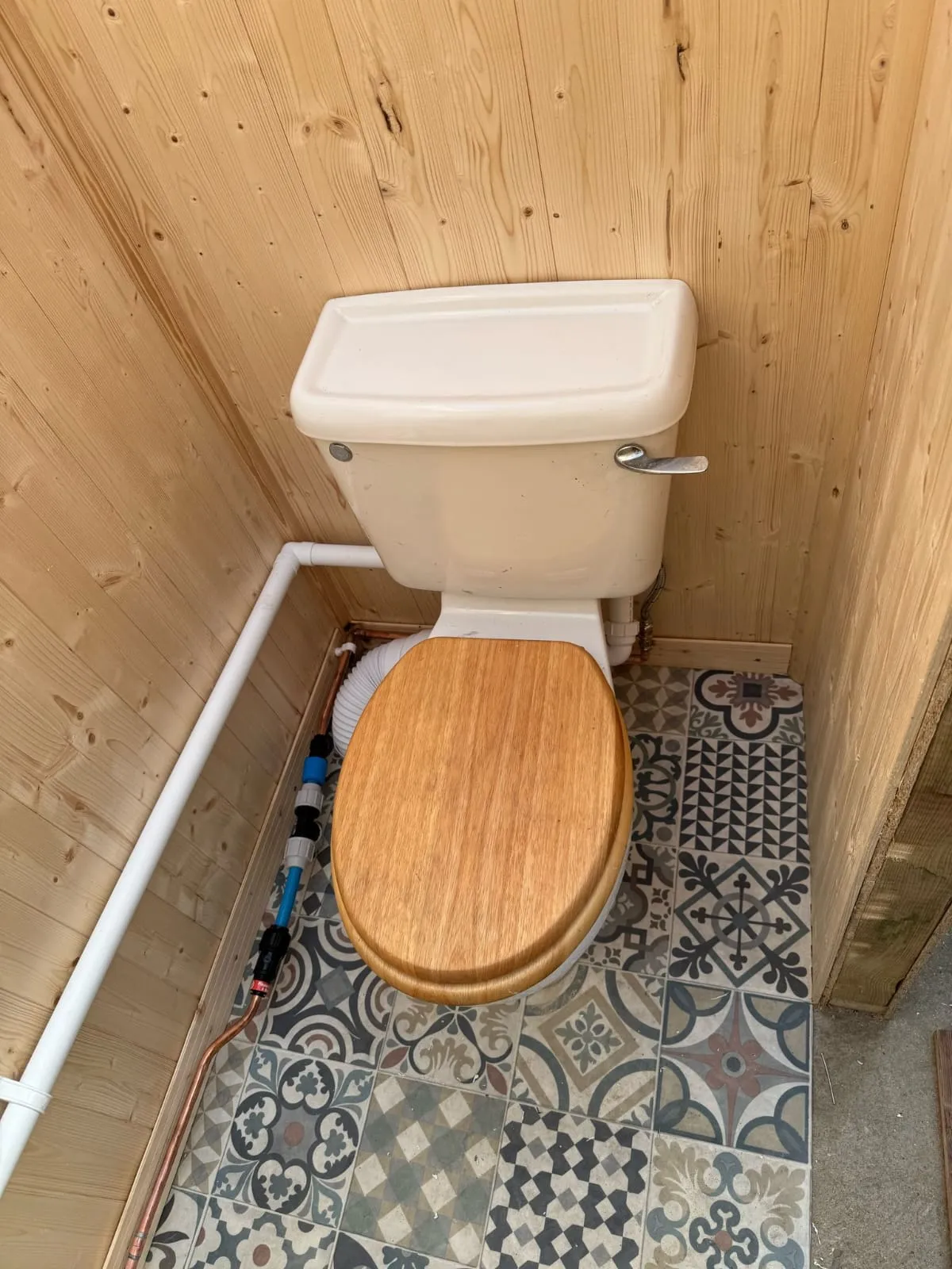 Professional plumbing and bathroom installation in Felixstowe by FLEX PROPERTY SERVICES