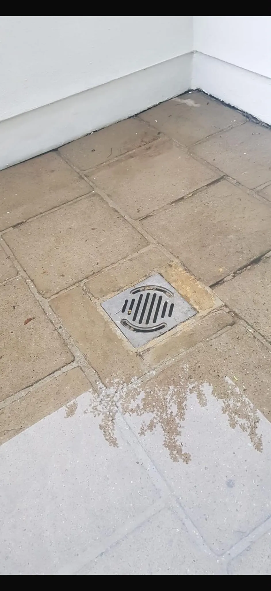 Surface Water Drain Clearance by Simply drainage 24-7